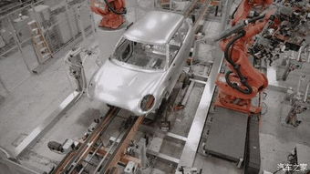 探秘MINI牛津工厂 一场与机器人68秒的“恋爱”